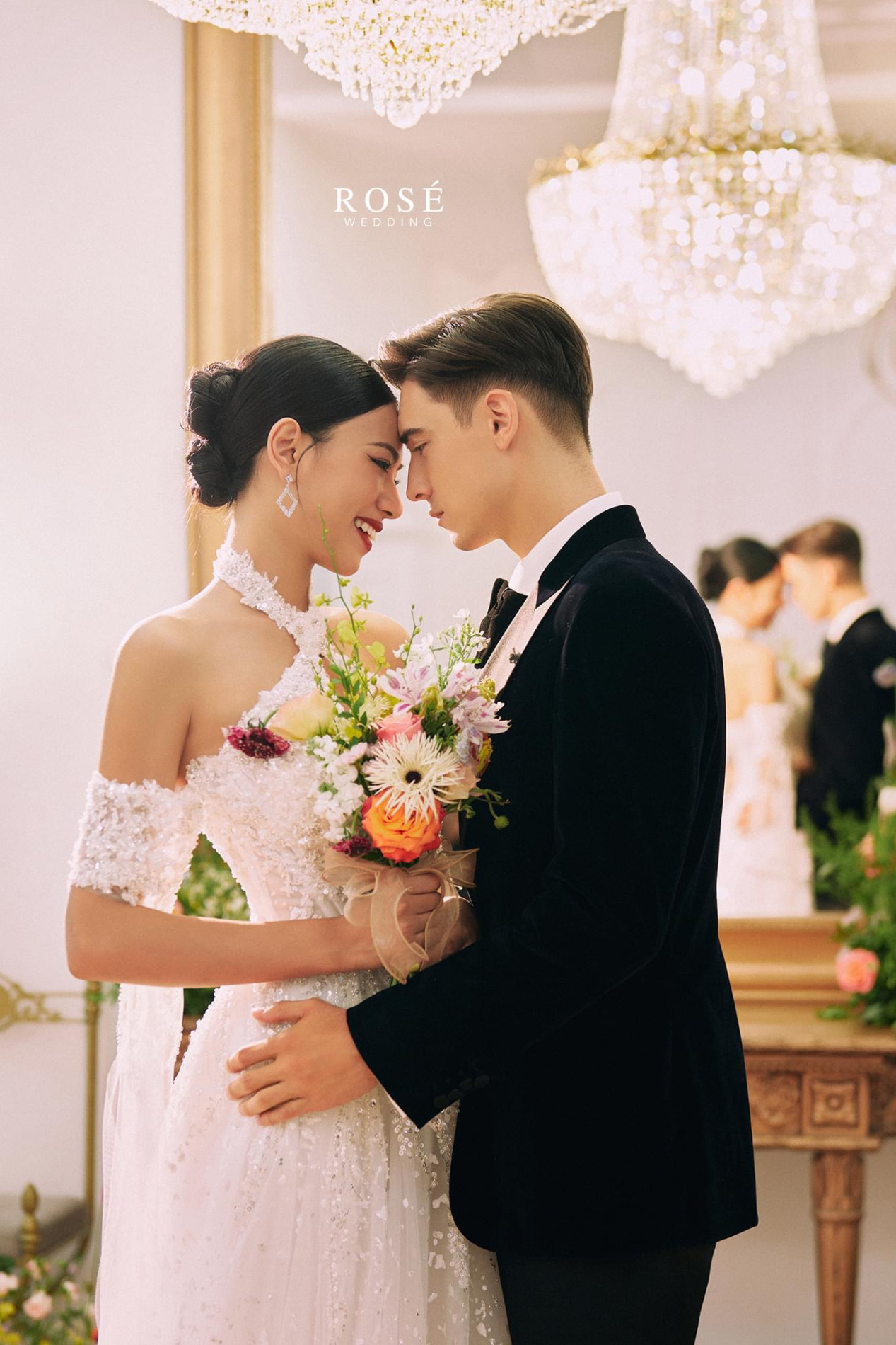 <p>Thiệp cưới Online</p>