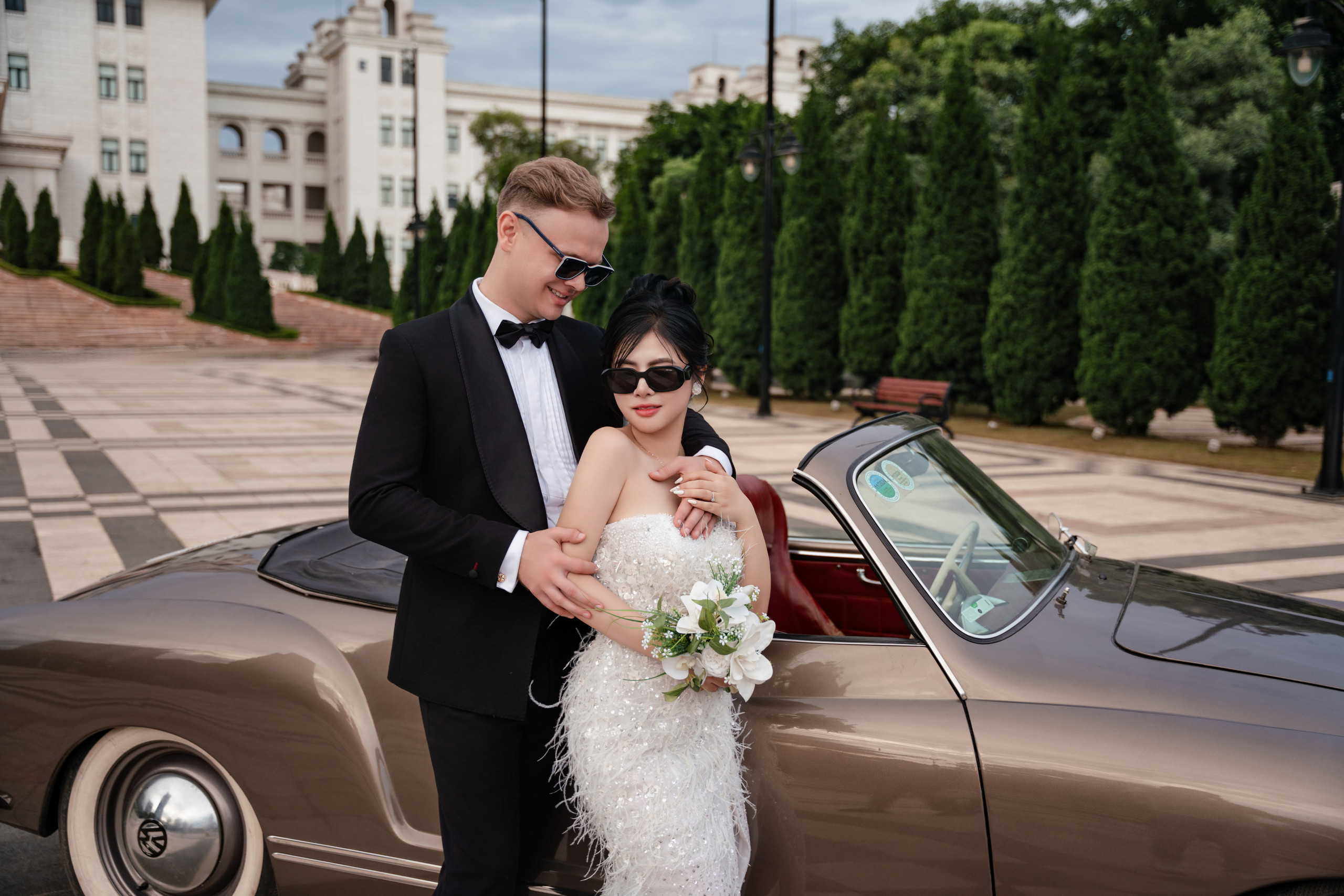 Kretsul Ruslan & Phương Liên