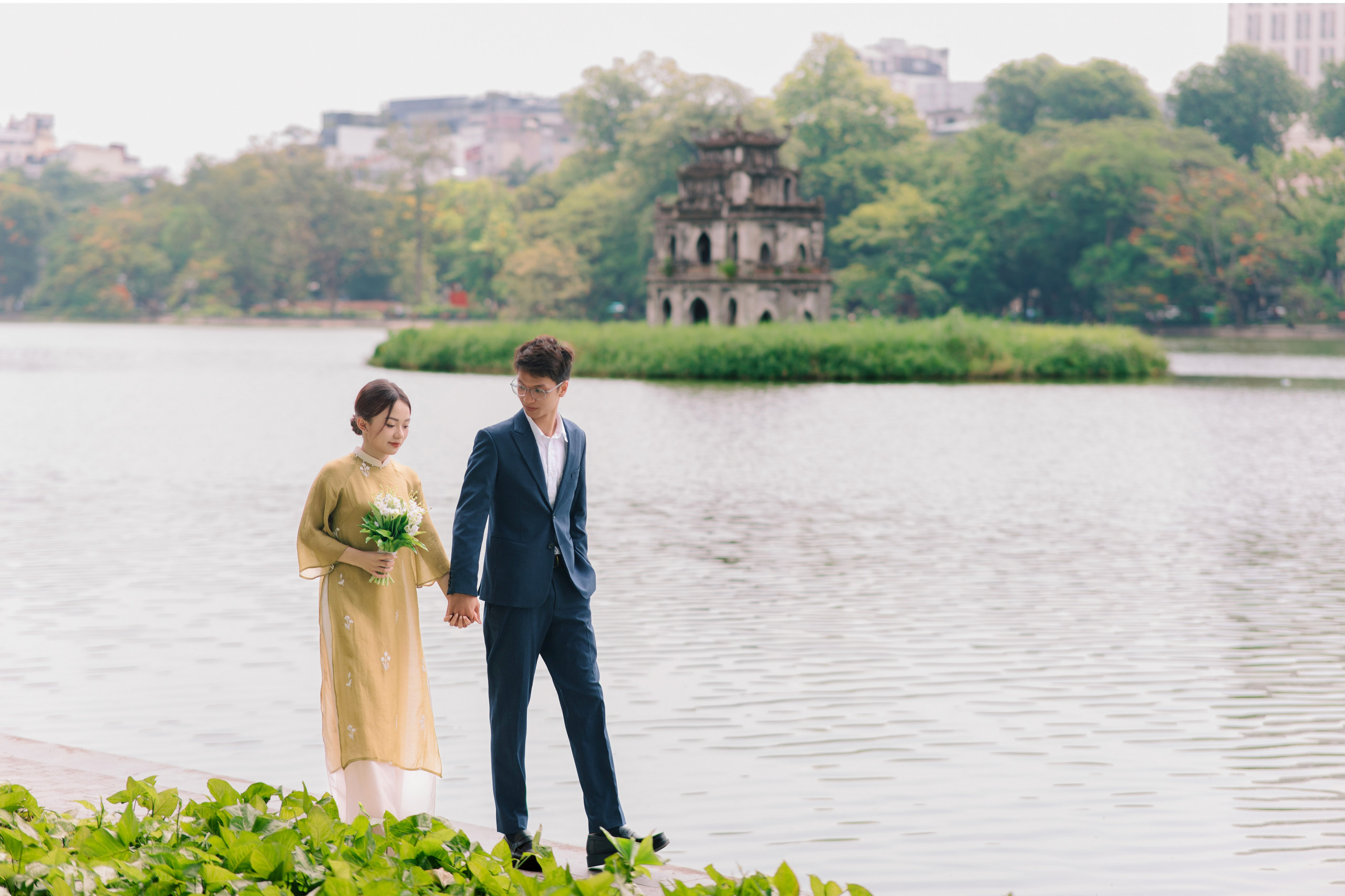 TUẤN ANH & MAI TRÀ