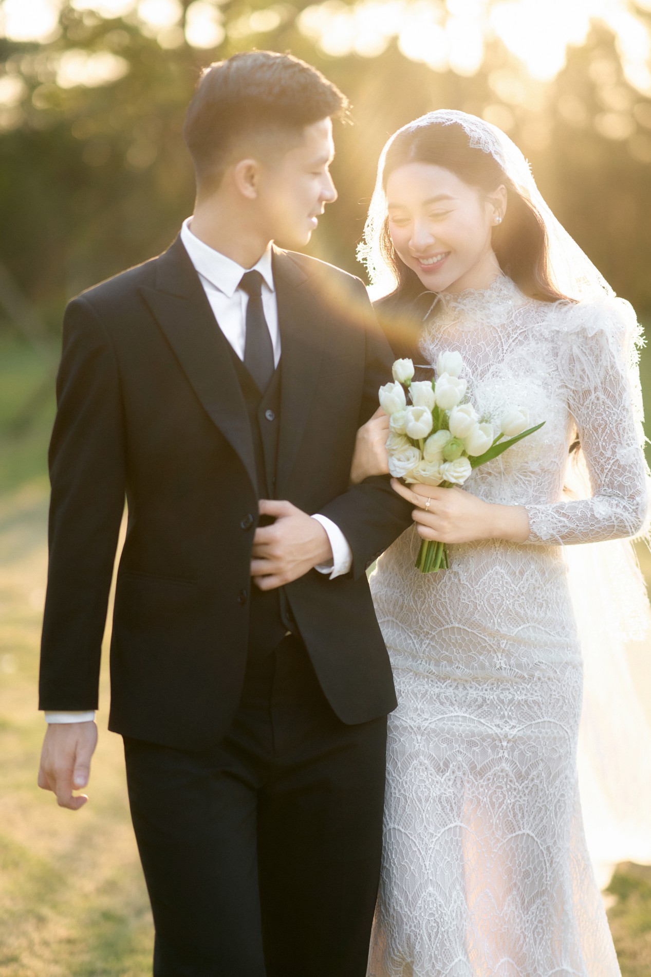 Hoàng Hiếu – Đinh Nhung